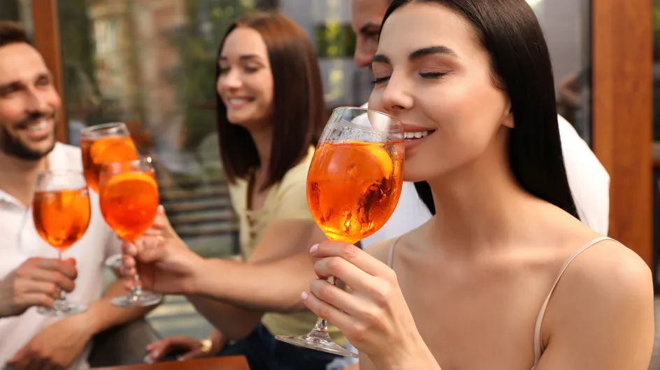 Ya no son las 'matcha nails': este tono de uñas, inspirado en una bebida, es máxima tendencia en verano
