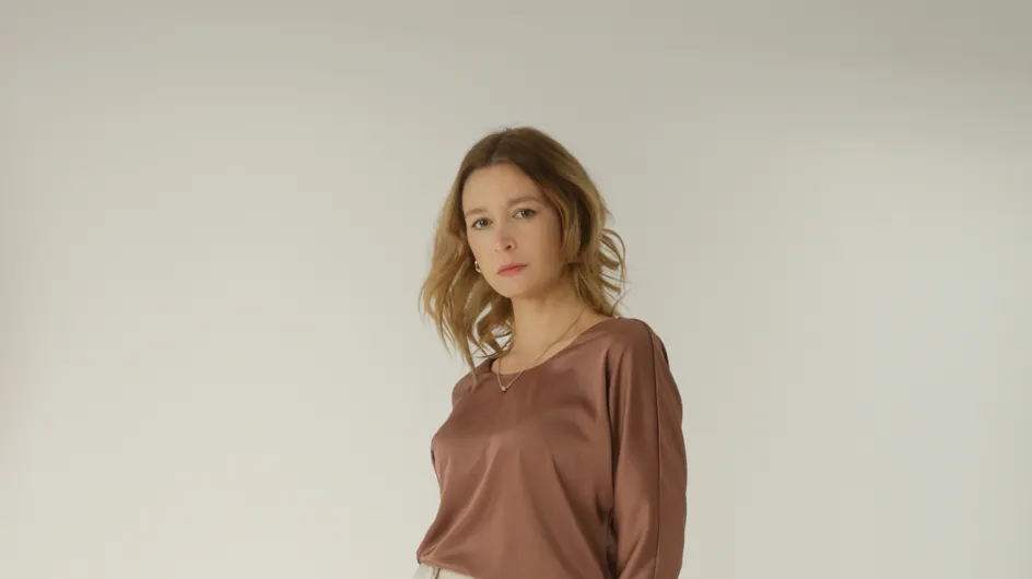 Parfois agotará YA los pantalones anchos elegantes que las mujeres estilosas llevarán sin parar con cuñas (desde 9,99€)