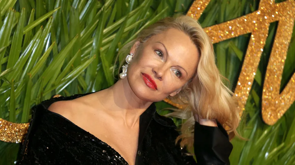 Del rubio al cobrizo: así es el nuevo corte ochentero de Pamela Anderson con efecto rejuvenecedor que arrasará en otoño