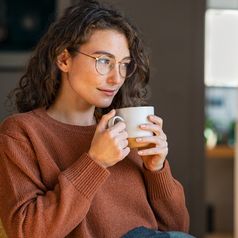 7 conversaciones delicadas que solo las personas más inteligentes emocionalmente saben gestionar, según los expertos