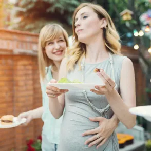 ¿Cómo saber el sexo del bebé? 20 disparatadas formas que se usaban antes para averiguarlo