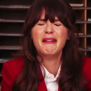 Green Eyed With Jealousy & Hating On Life? 15 Signs You're Having A Quarter Life Crisis