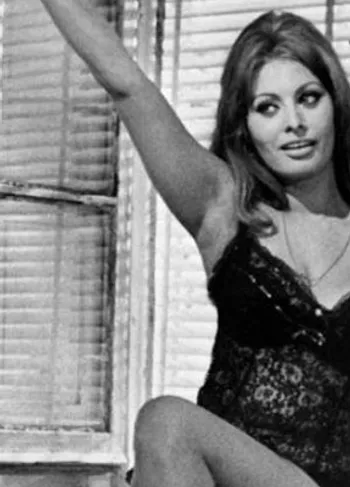 De 20 leukste striptease-liedjes om sfeer te scheppen