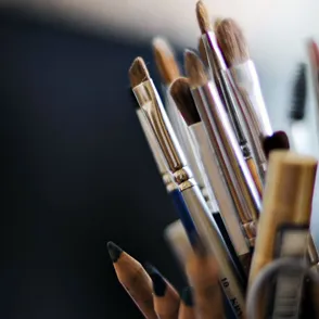Choosing and Using Different The Right Make-up Brushes
