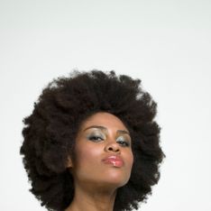 Elles assument leurs cheveux crépus et frisés au naturel : la tendance Nappy vue par Rokhaya Diallo