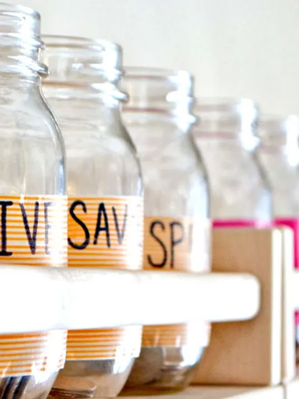 20 Life Hacks To Make Your Paycheck Last All Month