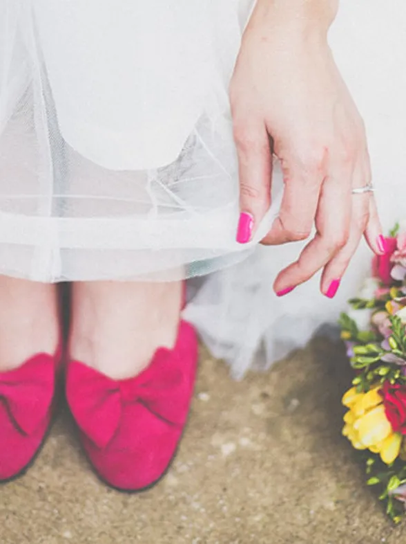 Cool Bridal Ideas! How To Wear Your Nails On Your Wedding Day