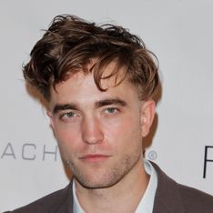 Robert Pattinson ose le ticket de métro (Photos)