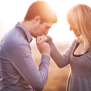 The 12 Qualities That Make Men Hot (That Have Nothing To Do With Looks)