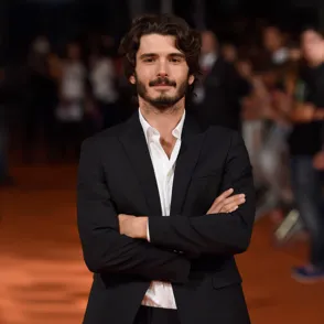 Yon González y Alicia Sanz, juntos pero no revueltos en la noche madrileña