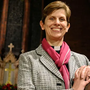Libby Lane, la primera mujer obispo de Inglaterra