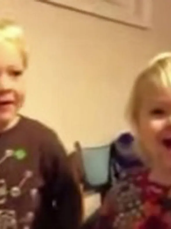 "Un regalo de Navidad horrible", el vídeo viral que te sacará una sonrisa