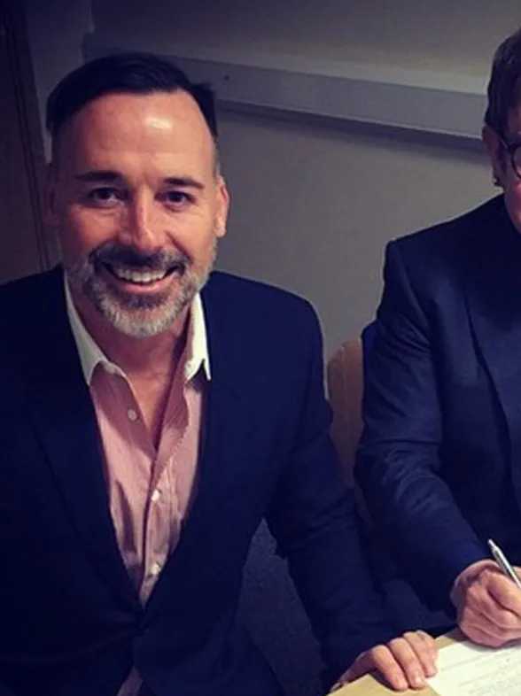#ShareTheLove: La boda mediática de Elton John
