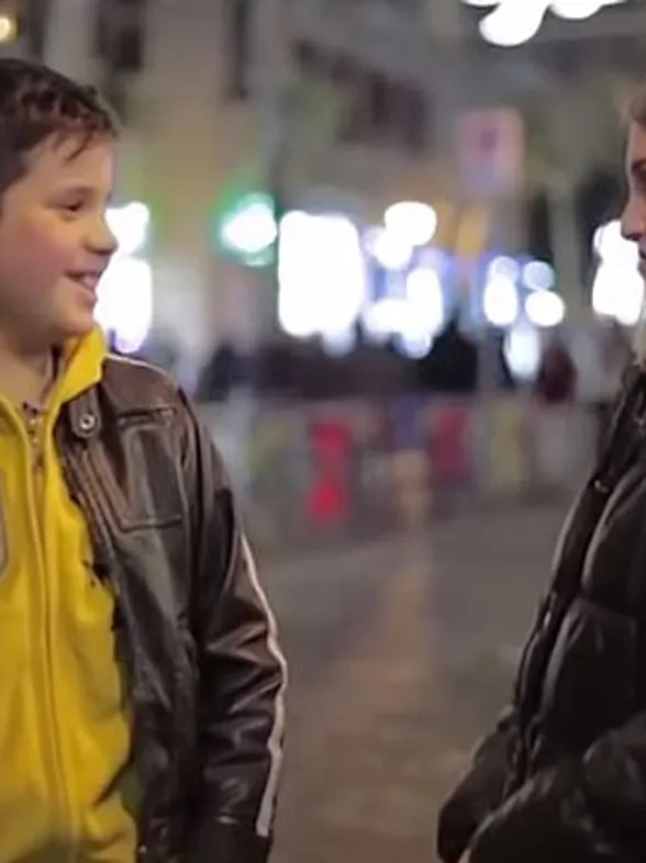 "¡Dale una bofetada!", el emotivo vídeo viral contra la violencia de género