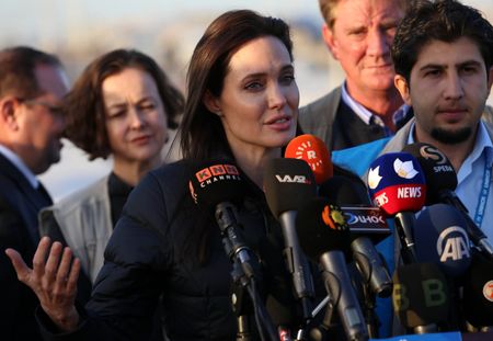 Angelina Jolie, ambassadrice engagée en visite en Irak