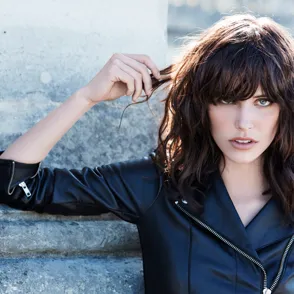 15 problemas que solo las chicas con flequillo entienden