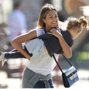 Nace una nueva generación de mujeres, las "madres alfa"