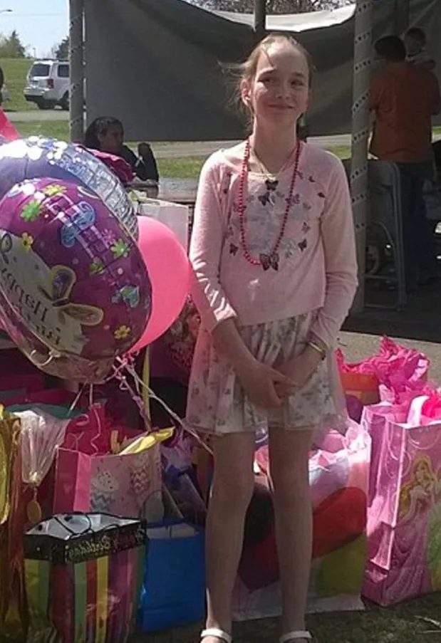 700 personas acuden al cumpleaños de una niña enferma discriminada por sus compañeros de clase