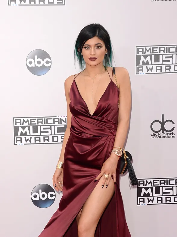 Kylie Jenner y su cuestionable método para conseguir unos labios carnosos
