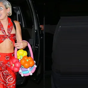 Miley Cyrus, reina del peor look de la semana