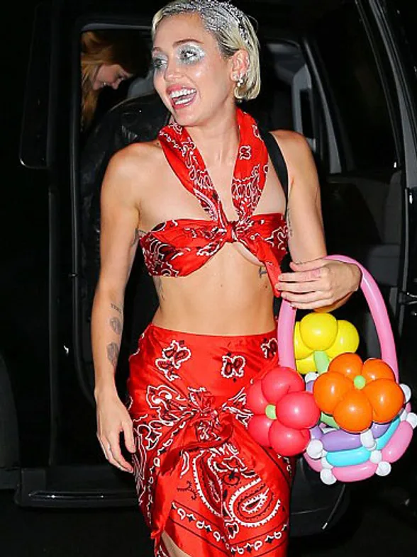 Miley Cyrus, reina del peor look de la semana