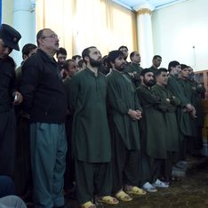 11 policiers afghans condamnés pour ne pas avoir aidé une femme victime de lynchage