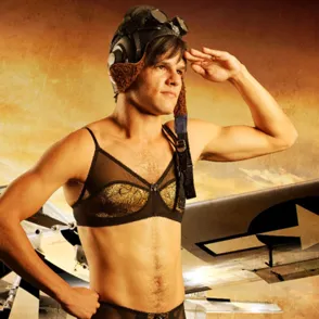 Sujetadores masculinos, ¿lo último en lencería?