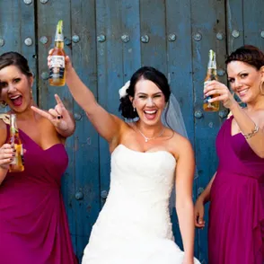 22 Brides & Bridesmaids Who Were Totally Owning It