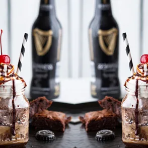 20 Boozy Desserts That Prove Cake and Alcohol Is A Match Made In Heaven