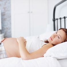 Las mejores posturas para dormir bien durante el embarazo