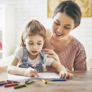 Crea su rutina de estudio: 6 pasos para enseñar a tus hijos a estudiar