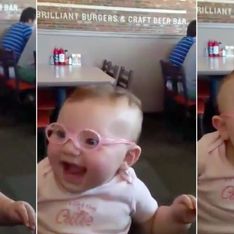 Video/ Vede per la prima volta mamma e papà grazie agli occhiali: guarda la bellissima reazione di questa bambina