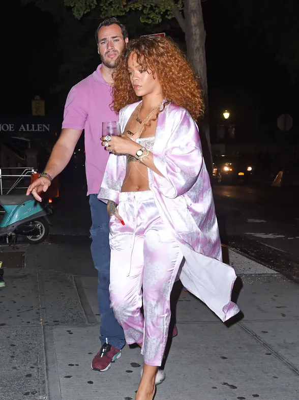 Rihanna y su look pijamero, peor look de la semana