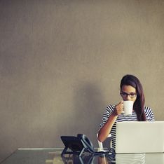 Vita da ufficio: i 6 disturbi più diffusi della vita sedentaria alla scrivania