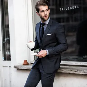 Hombres en traje, la combinación perfecta