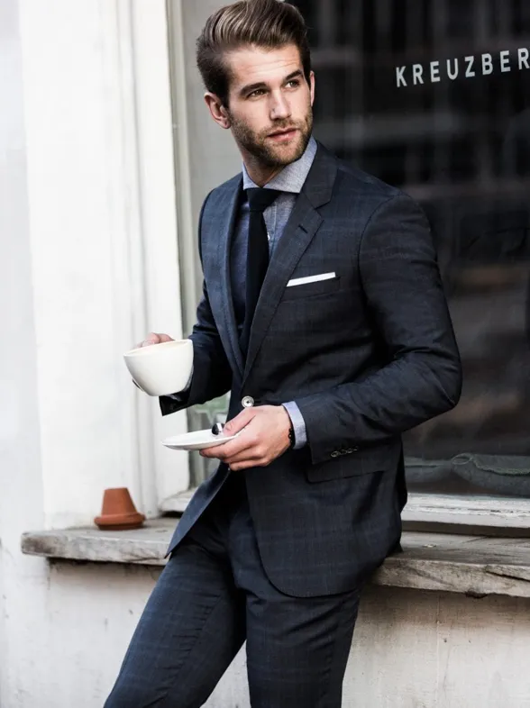 Hombres en traje, la combinación perfecta