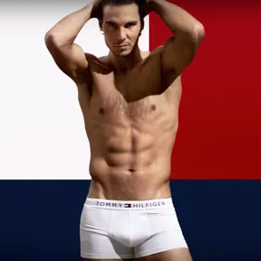 Rafa Nadal desnudo: El tenista sube la temperatura con su spot más erótico