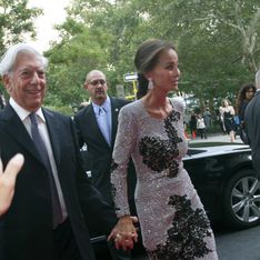 Isabel Preysler presenta a Mario Vargas Llosa en sociedad