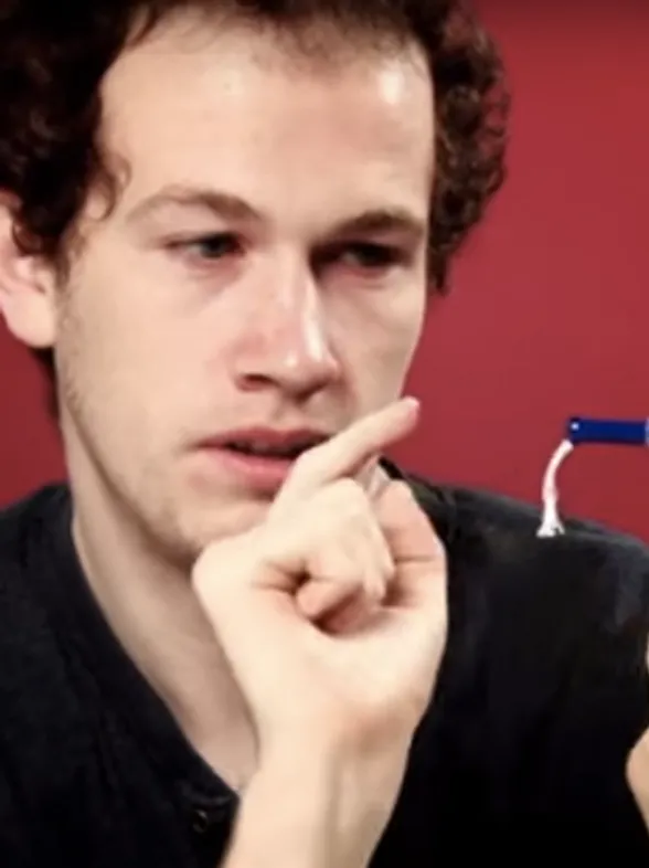 Video Shows How Clueless Men Really Are When It Comes To Pads And Tampons