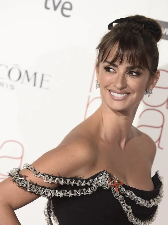 El tornado Penélope Cruz no triunfa igual en España