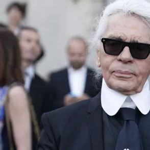 Karl Lagerfeld presenta su primera colección de ropa para niños