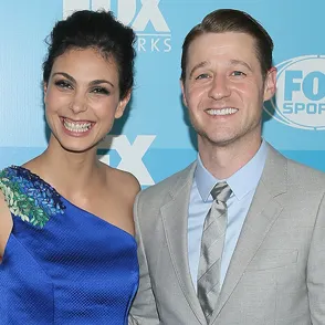 De Gotham para a realidade: atriz brasileira Morena Baccarin está grávida de Ben McKenzie