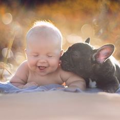 Nés le même jour, ce chiot et ce bébé ont une relation incroyable (photos)