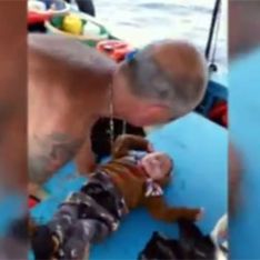 Miracle du jour : Des pêcheurs turcs sauvent un bébé syrien de la noyade (Vidéo)