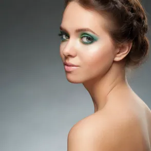 ¡Se acabó el reinado de los nude! Llega la revolución de los tropical eyes