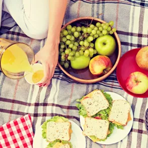 ¡Cuida tu sonrisa! 18 alimentos buenos para tus dientes y tu boca