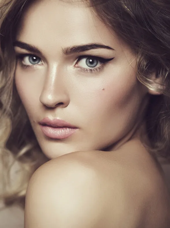 ¿Qué requisitos debe cumplir una base de maquillaje?