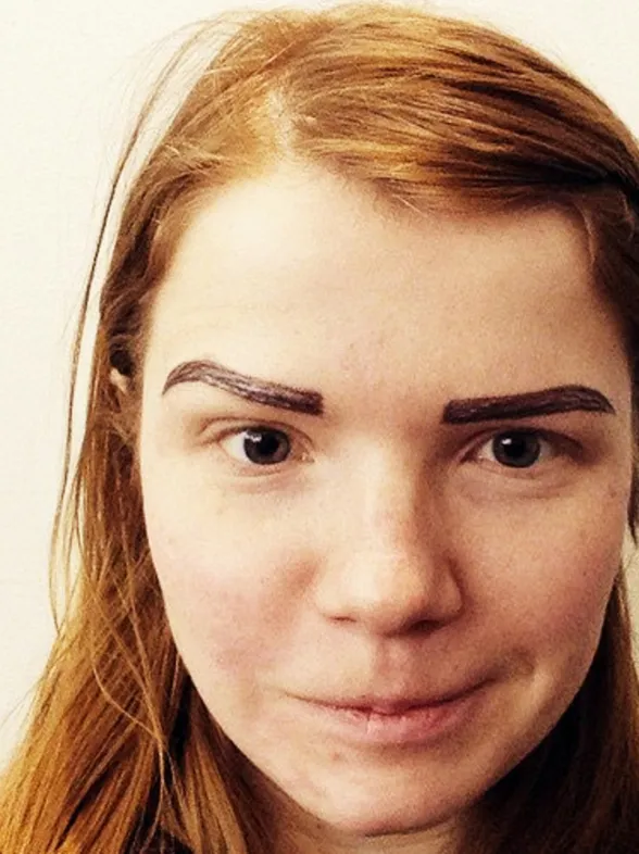 Reinas del anti-maquillaje: Las peores cejas de la historia de la humanidad