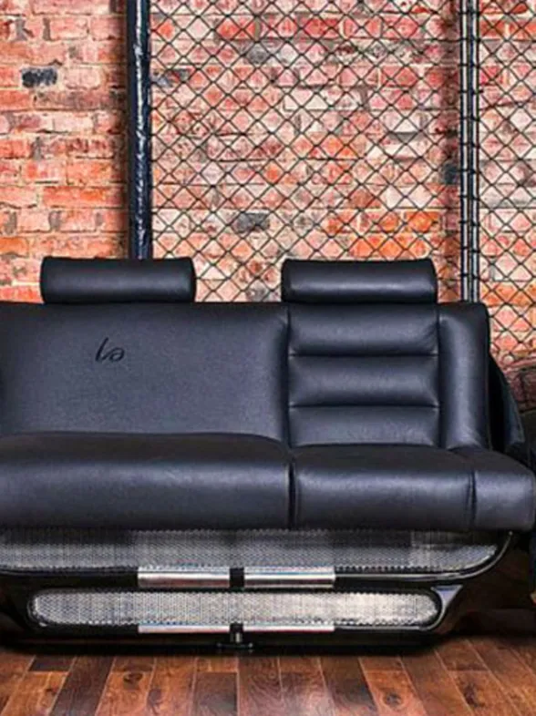 30 curiosos muebles fabricados con coches reciclados