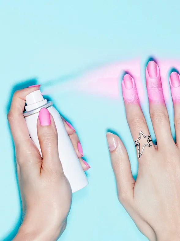 ¡Esmalte de uñas en spray! La revolución llega a tus manos